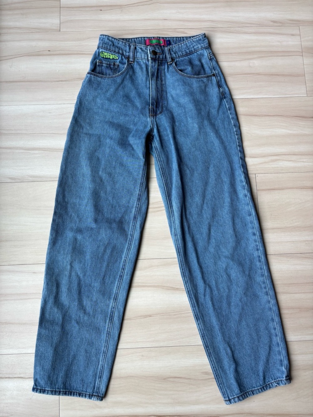 Empyre High-Rise Mom Jeans w Retro Pink & Green Detailing - Size 4
